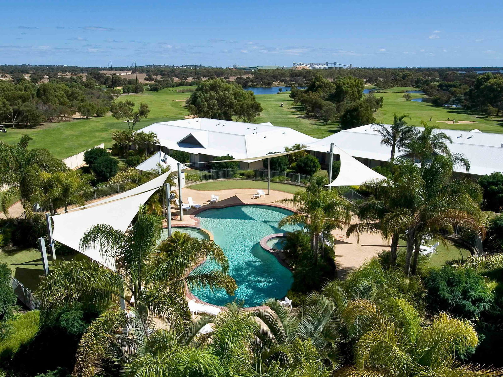 Australind WA Darwin Holiday