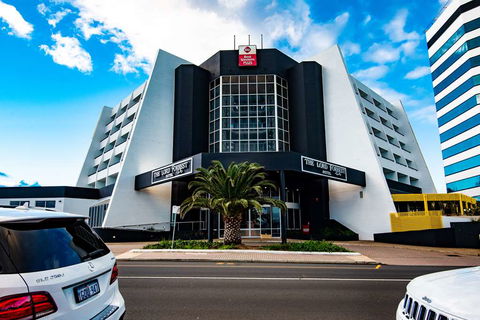 Best Western Plus Hotel Lord Forrest - Darwin Holiday 1