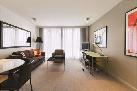 Adina Apartment Hotel Darling Harbour - Darwin Holiday 9