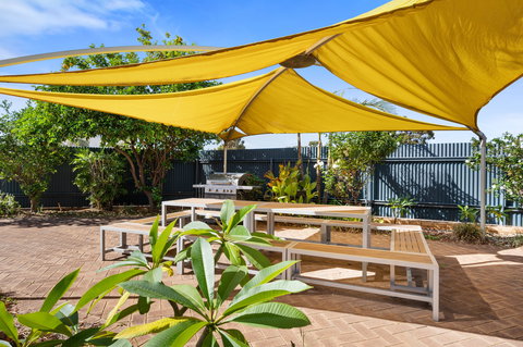 The View On Hannans - Darwin Holiday 3