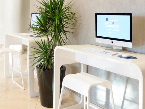 Novotel Sydney Olympic Park - Darwin Holiday 12