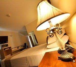 Emerald Maraboon Motor Inn - Darwin Holiday 11