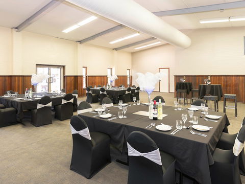 Ibis Styles Karratha - Darwin Holiday 11