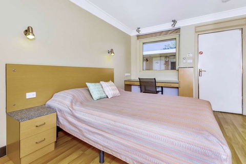 Econo Lodge Karratha - Darwin Holiday 10