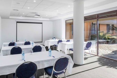 Best Western Plus Garden City Hotel - Darwin Holiday 8