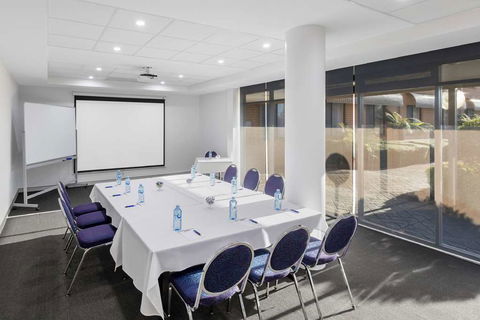 Best Western Plus Garden City Hotel - Darwin Holiday 11