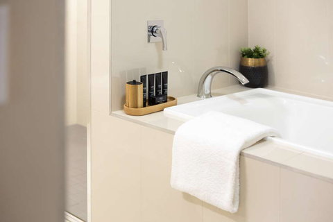 H on Smith Hotel - Darwin Holiday 3