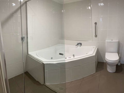 Bathurst Heritage Motor Inn - Darwin Holiday 3