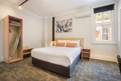 Nightcap at Regents Park Hotel - Darwin Holiday 2