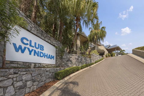 Club Wyndham Airlie Beach - Darwin Holiday 0