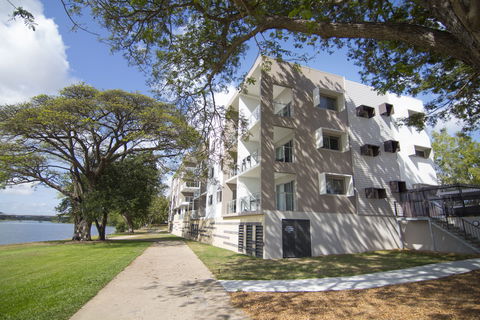 Itara & Jacana Apartments - Darwin Holiday 1