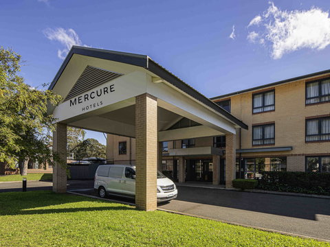 Mercure Sydney Macquarie Park - Darwin Holiday 0