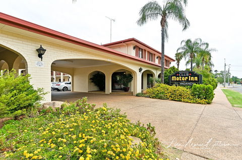 Narrandera Club Motor Inn - Darwin Holiday 0
