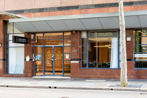 YEHS Hotel Sydney Harbour Suites - Darwin Holiday 0