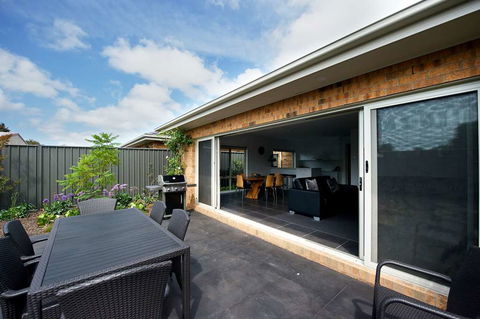 Mansi on Raymond - Darwin Holiday 2