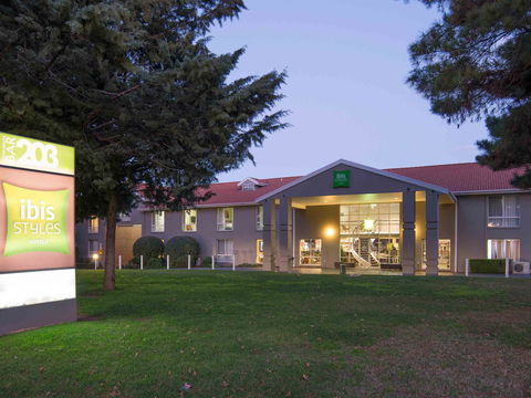 Ibis Styles Canberra - Darwin Holiday 1