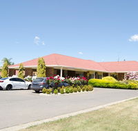 Pines Country Club Motor Inn - Darwin Holiday