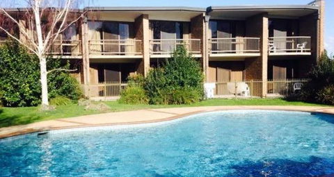 Sandown Regency Motor Inn - Darwin Holiday 2