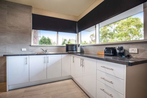 Nightcap at Manhattan Hotel - Darwin Holiday 3