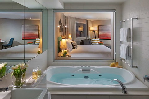 Crown Promenade Perth - Darwin Holiday 4