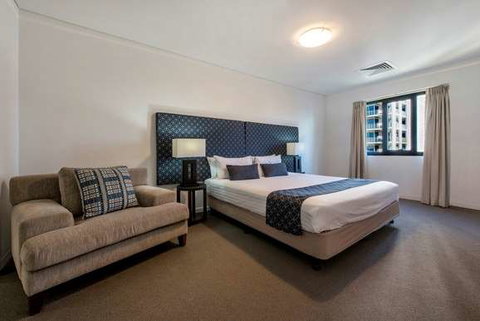 Mantra on Hay - Darwin Holiday 12