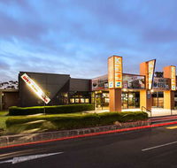 Nightcap at Keysborough Hotel - Darwin Holiday
