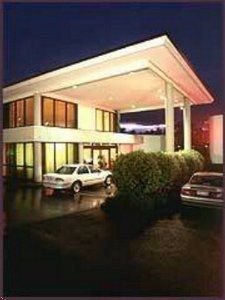 Sandown Regency Motor Inn - Darwin Holiday 0