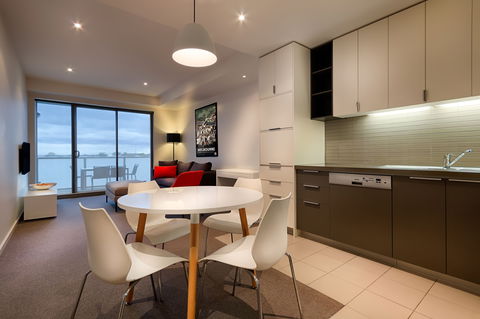 Caroline Serviced Apartments - Darwin Holiday 8