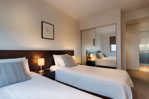 Caroline Serviced Apartments - Darwin Holiday 10