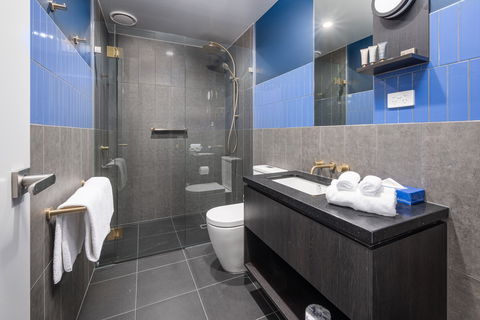 Oros Plus Hotel - Darwin Holiday 12