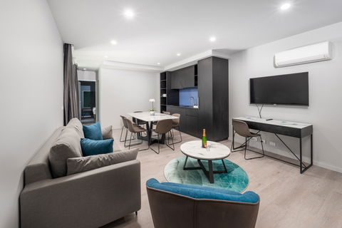 Oros Plus Hotel - Darwin Holiday 13