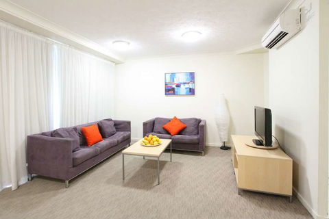 Caloundra Central Apartment Hotel - Darwin Holiday 5