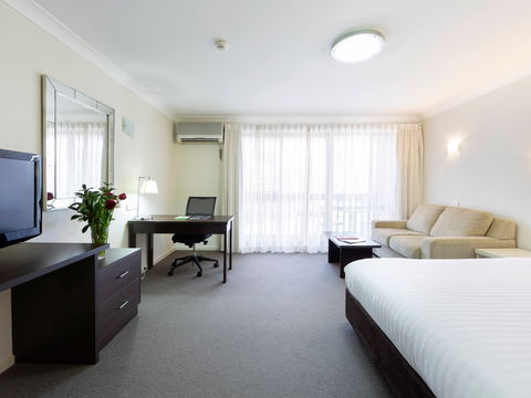 ibis Styles Canberra Tall Trees - Darwin Holiday 4