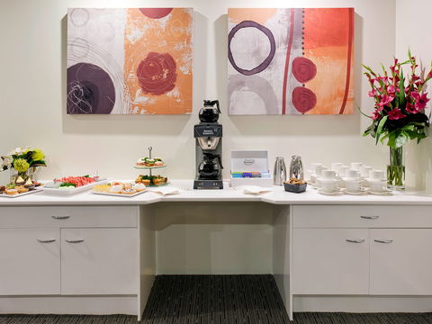 ibis Styles Canberra Tall Trees - Darwin Holiday 7