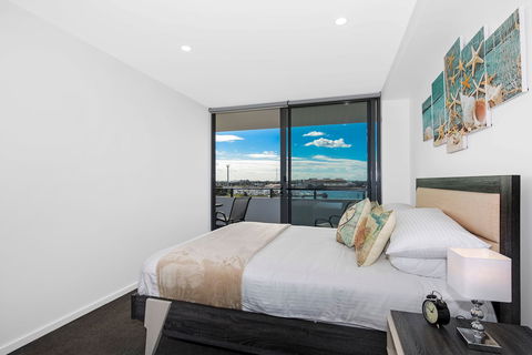 Astra Apartments Newcastle - Darwin Holiday 10