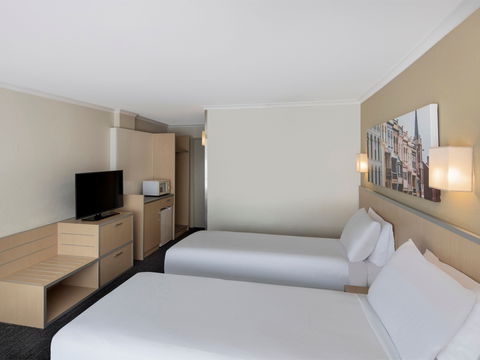 Mercure Newcastle - Darwin Holiday 5