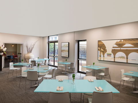 Mercure Newcastle - Darwin Holiday 11