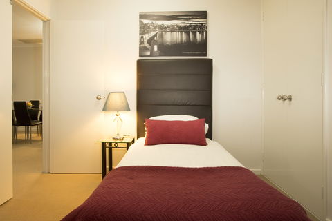 Regal Apartments - Darwin Holiday 7