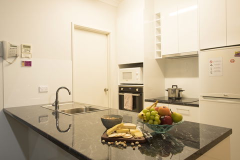 Regal Apartments - Darwin Holiday 10