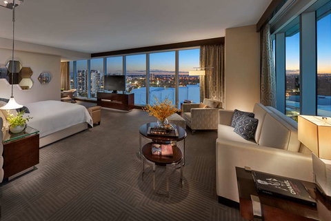 Crown Towers Perth - Darwin Holiday 10