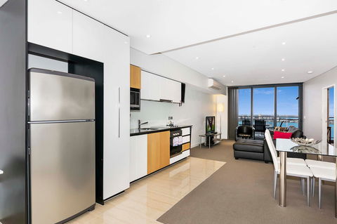 Astra Apartments Perth - Darwin Holiday 17