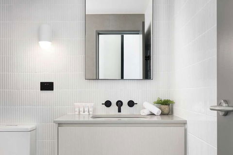 The Chen - Art Series - Darwin Holiday 2