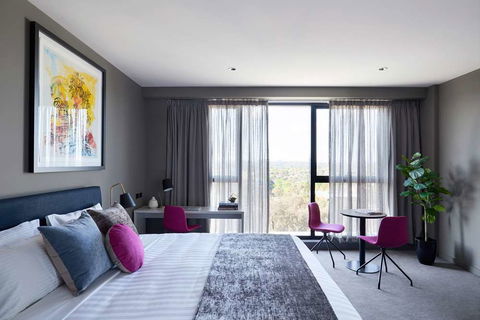 The Chen - Art Series - Darwin Holiday 10