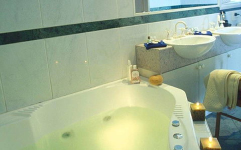 Best Western Plus The Tudor-Box Hill - Darwin Holiday 12