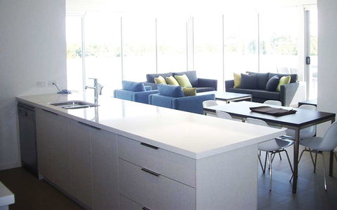 Best Western Plus The Tudor-Box Hill - Darwin Holiday 14