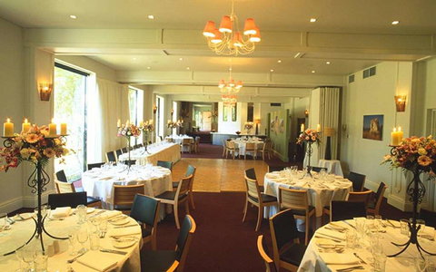 Best Western Plus The Tudor-Box Hill - Darwin Holiday 17