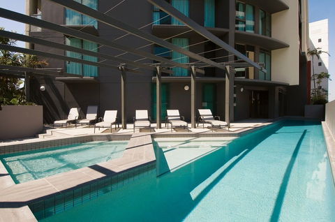 Oaks Felix - Darwin Holiday 2