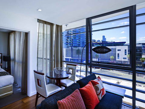 The Sebel Residences Melbourne Docklands - Darwin Holiday 2