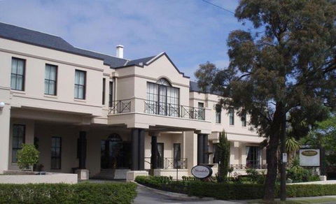 Beau Monde International - Darwin Holiday 1