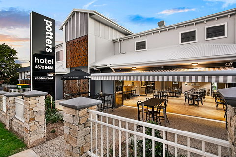 Potter's Boutique Hotel - Darwin Holiday 0